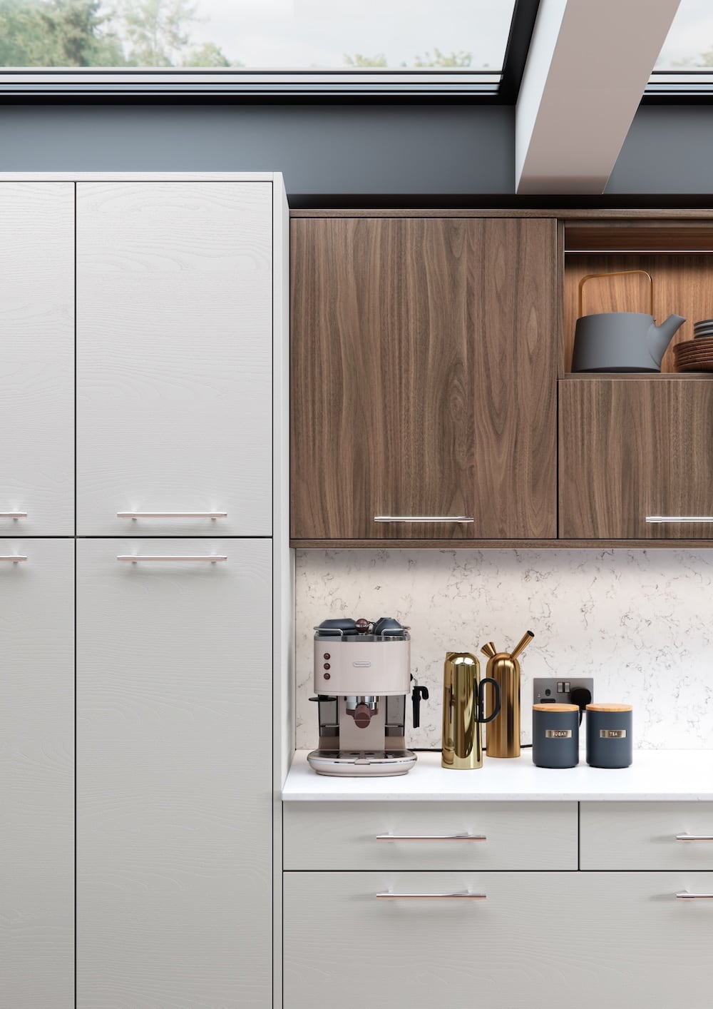 Modern kitchen with handles
